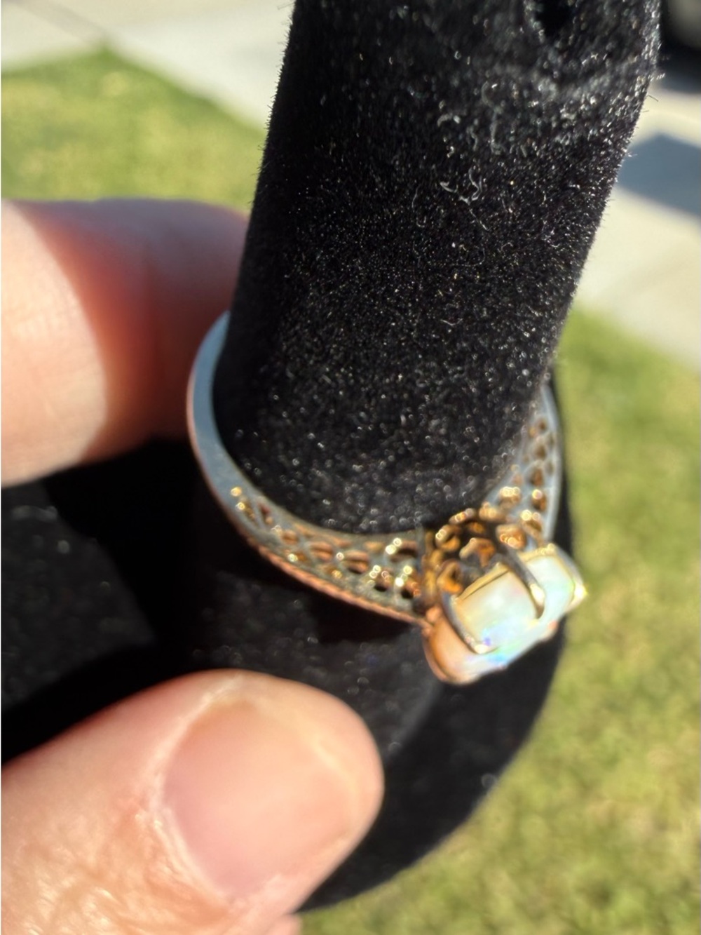 14 k Gold Opal Oval Solitaire Ring - Australian blue green Coober Pedy - Picture 9 of 13
